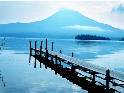 （国旅自组）【湘西全景·湛江飞】湖南长沙、韶山、张家界民俗表演、张家界国家森林公园、袁家界、金鞭溪、天门山玻璃栈道、凤凰古城、土司城双飞六天游（HQ）